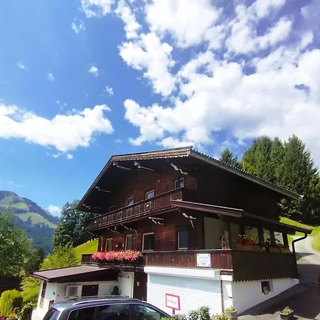 Ehrensberger Apartment *